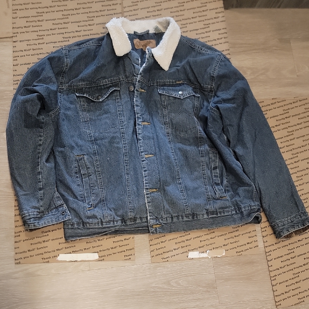 Wrangler Blue Denim Jacket with White Collar Cordorouy Inner Cuffs